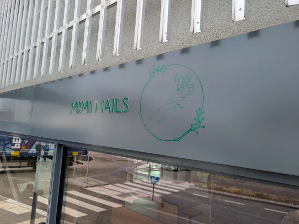 Firmenschild-Miminails-Ditzingen